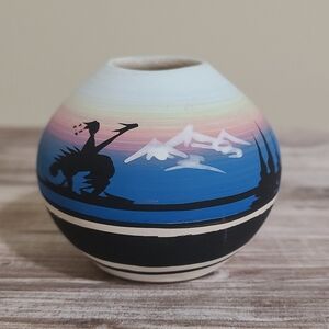 Vintage NAVAJO Pottery Vase Handmade Signed